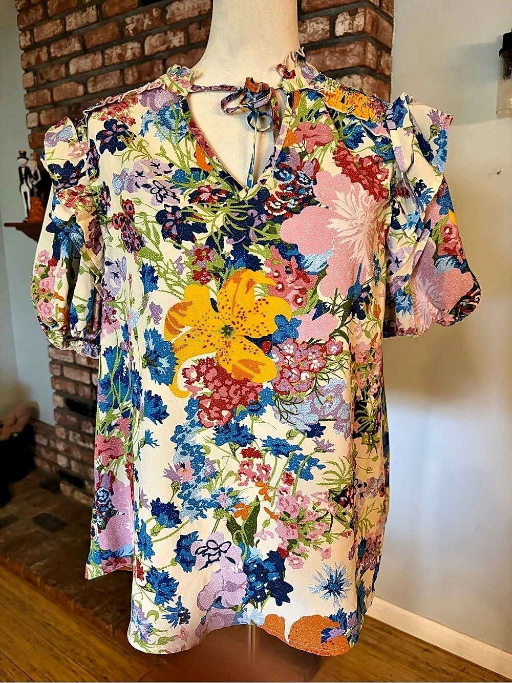 Entro ptpFloral Ruffle Tie Neck Blouse in Multicolor